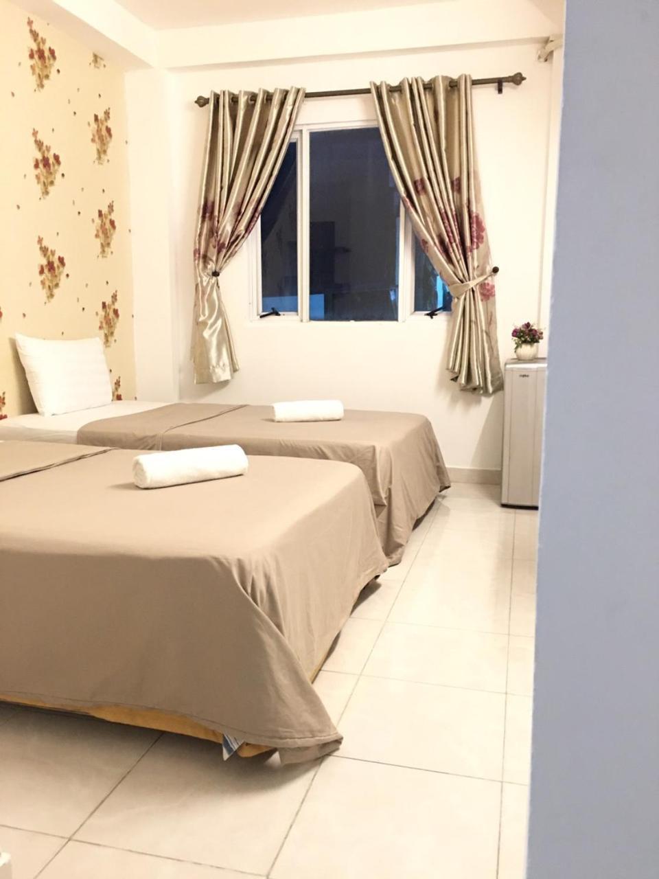 Thanhha Guesthouse At Bui Vien Walking Street Ho Chi Minh City Exterior photo